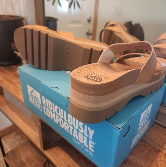 Reef Cushion Vista Higher Sandals Size 7 - Picture 3 of 6